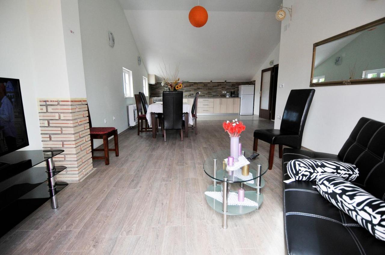 Apartment Fiorenini 2 Млини Экстерьер фото
